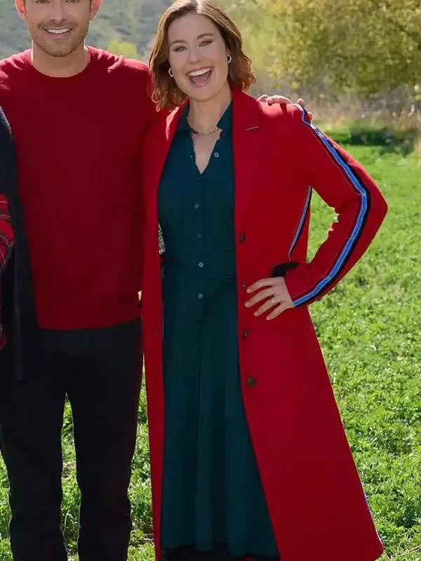 Finding Mr. Christmas S02 Melissa Peterman Red Wool Coat 